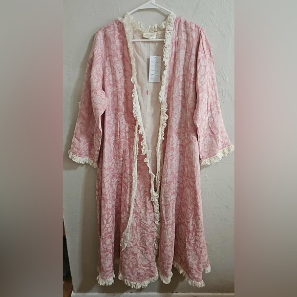 Jackets & Blazers - Paper Lace Reversible Ruffled Duster (White and Pink)Polka Dots